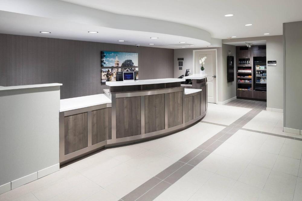 Residence Inn Kansas City Country Club Plaza